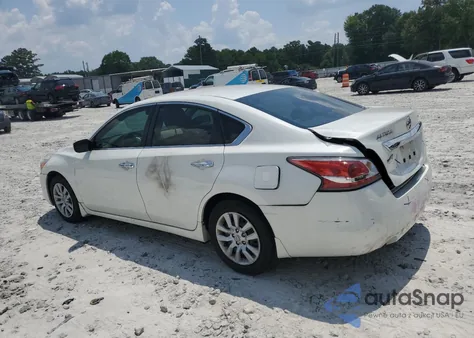 2015 Nissan Altima 2.5 z USA, uszkodzony, nr VIN 1N4AL3AP3FN329527